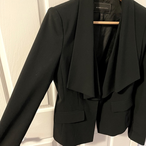BCBGMAXAZRIA black blazer/ suit jacket - Picture 4 of 9